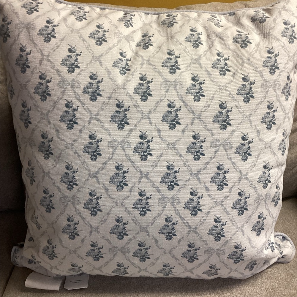 My Texas House Rebecca Blue Floral Reversible Cotton Decorative Pillows Set of 2 - Picture 3 of 15